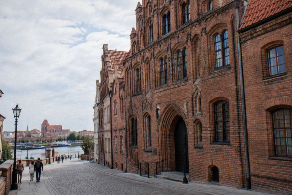 The facade of the Copernicus House museum on ulica Kopernika in Toruń